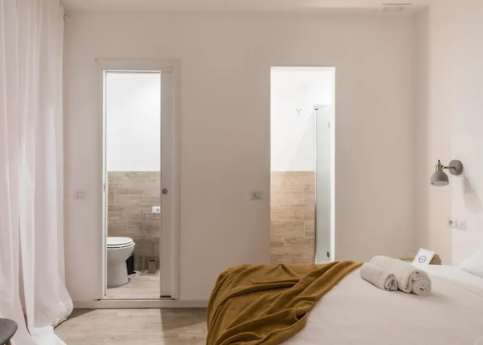 The Rent - Three-room Near The Colosseum Appartamento *