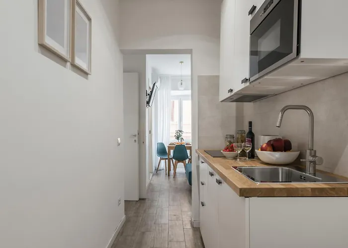 Appartamento The Rent - Three-room Near The Colosseum Roma