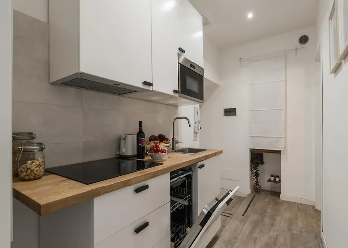 Appartamento The Rent - Three-room Near The Colosseum