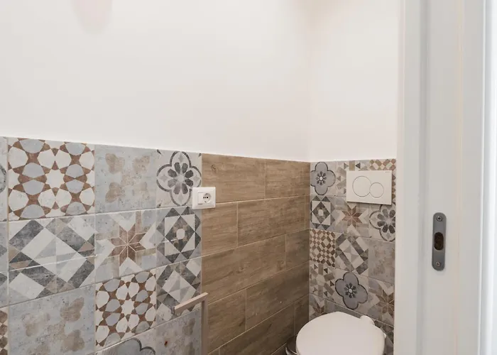 The Rent - Three-room Near The Colosseum Appartamento Roma