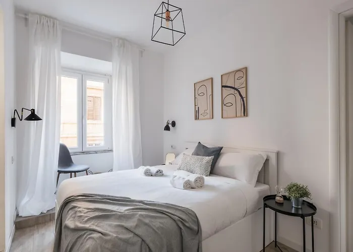Appartamento The Rent - Three-room Near The Colosseum *